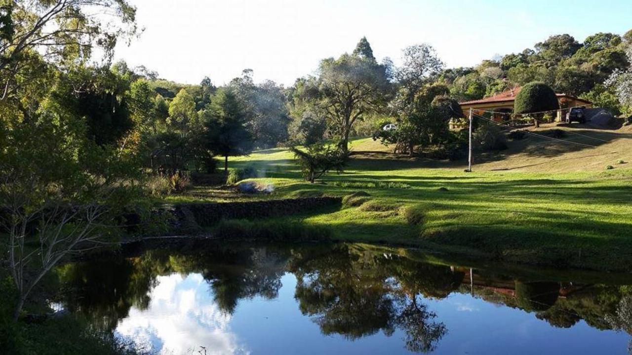 Chales Vinhas Da Harmonia L Pousada Em Cunha Sp Luaran gambar