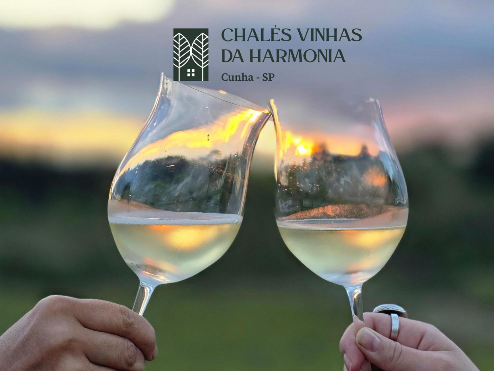Chales Vinhas Da Harmonia L Pousada Em Cunha Sp Bilik gambar
